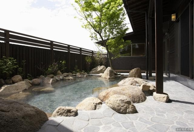 Hasami Onsen Tojiro