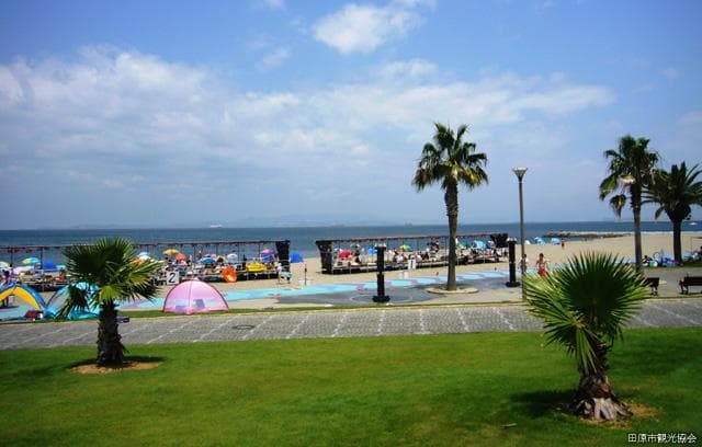 Shiratani Beach