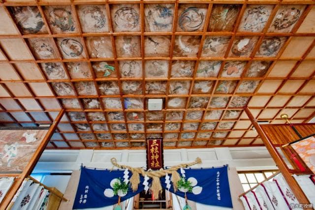 Ceiling picture of Mishira Shrine