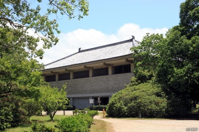 観世音寺宝蔵