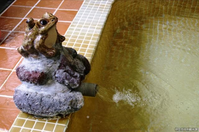Communal bath Kawakanoyu
