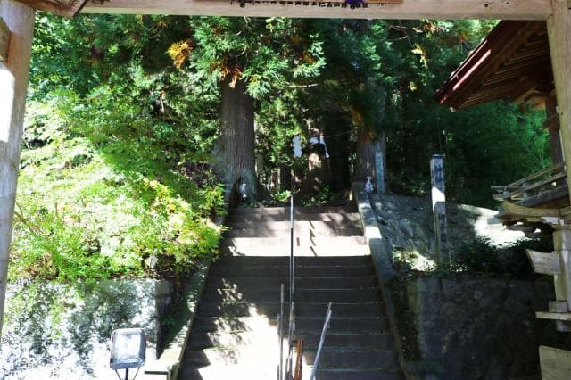 Entrance to the approach