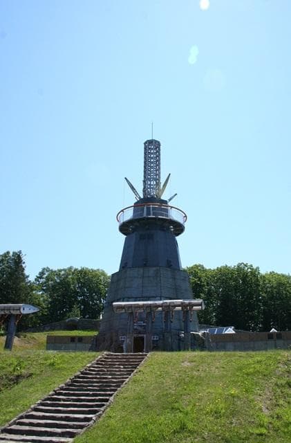 Oldness and interchange building