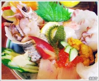 Asahiya's specialty seafood bowl