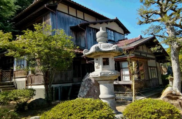 Daisho-ji Temple was separated from Kodama-so.