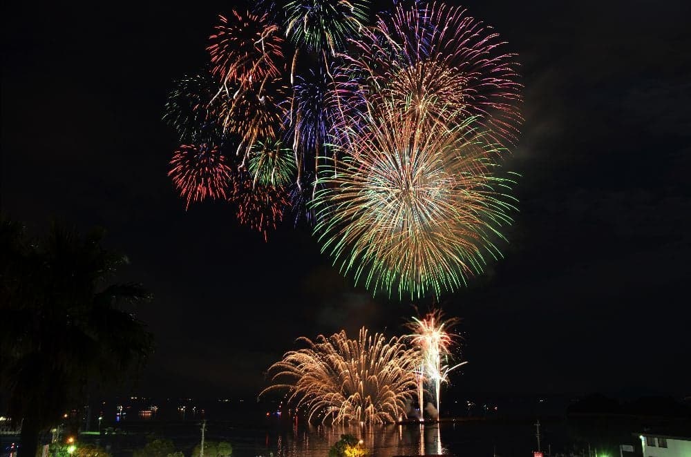 Shimabara Onsen Gamadas Fireworks Festival
