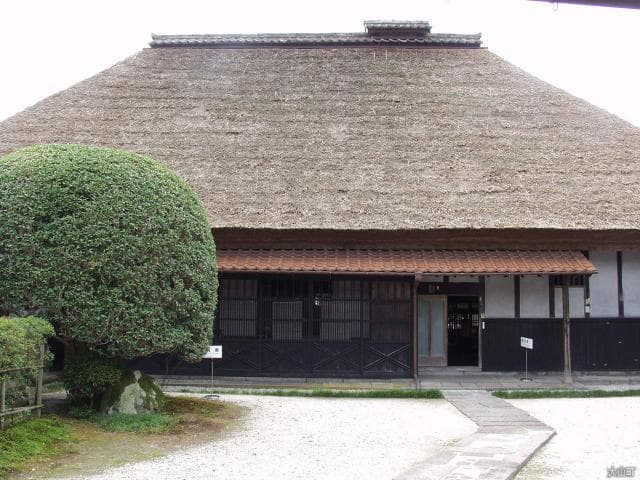 Kadowaki family residence and exterior