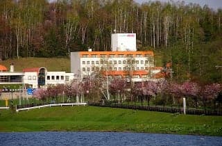 Lakeside Sakuragaoka