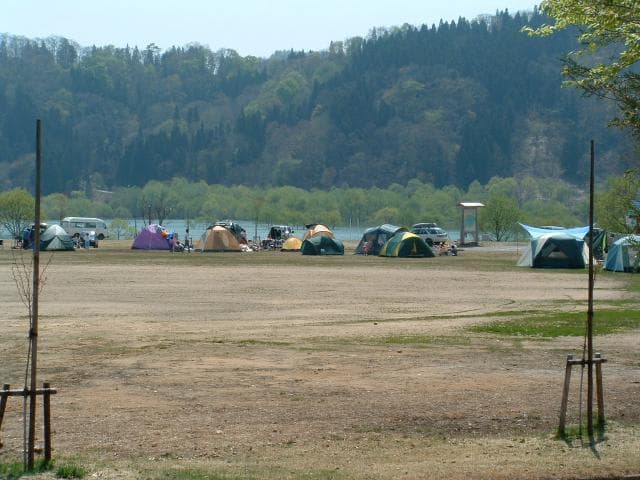 白川ダム湖岸公園キャンプ場