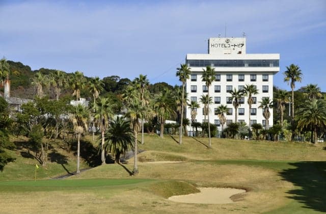 Hotel Utopia (Exterior)