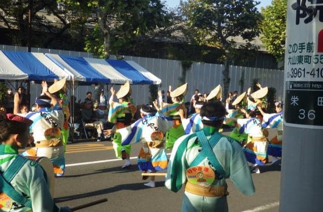 おまつり広場（阿波おどり）
