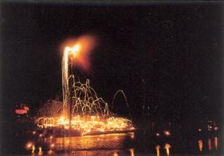 ふるさとの火祭り「周防　柱松」