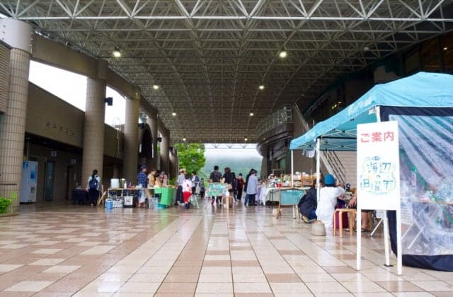 【雨】幡多・マーケット「海辺の日曜市」