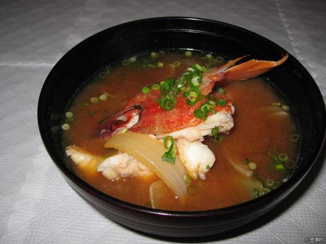 Miso soup of red leaves