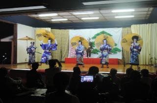 The five-man Shiranami