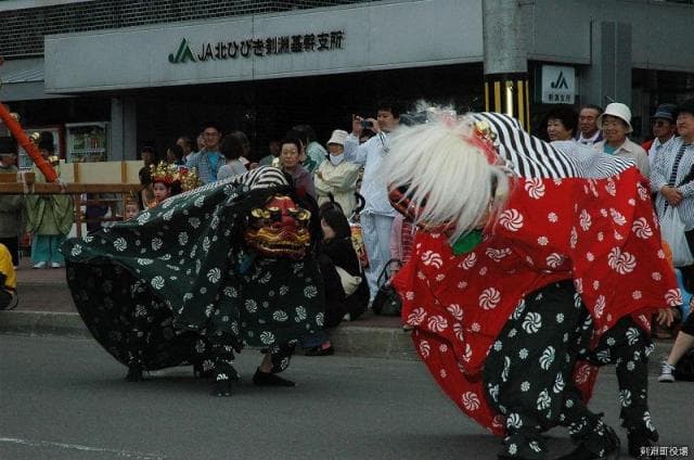 Lion dance