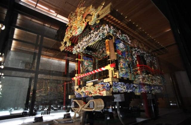 彫刻屋台展示館