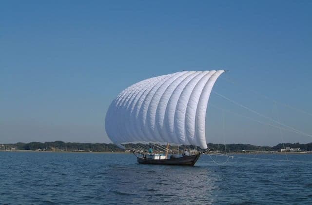 Sightseeing sailboat