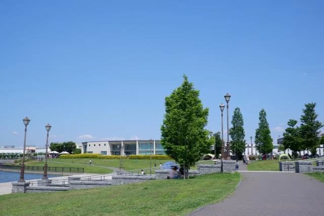 Waterside Town Development Center