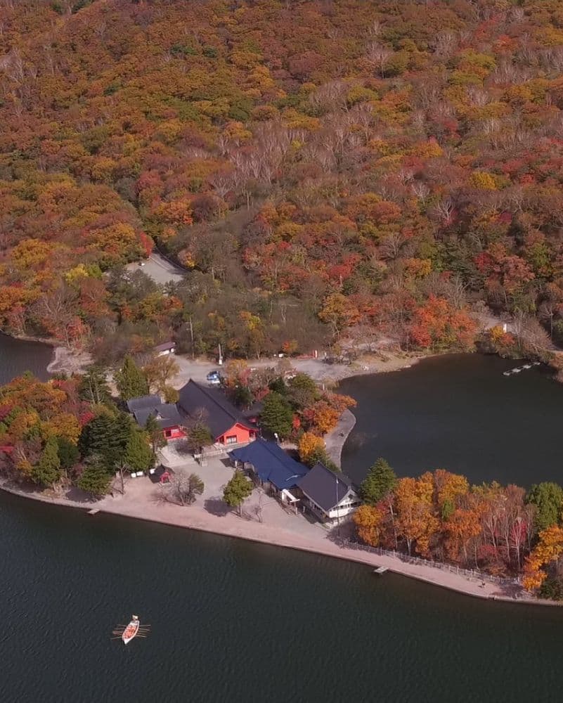 Autumn leaves of Mount Akagi