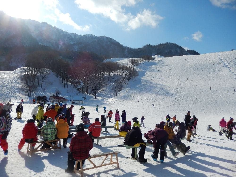 Hinoyama International Ski Resort