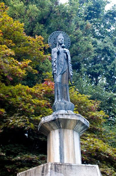 Statue of Heiwa Kannon by Shindo Tsuji
