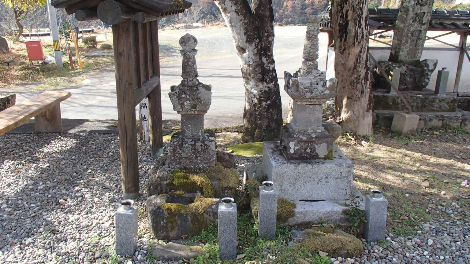 Daijuji Temple's treasure engraving tower