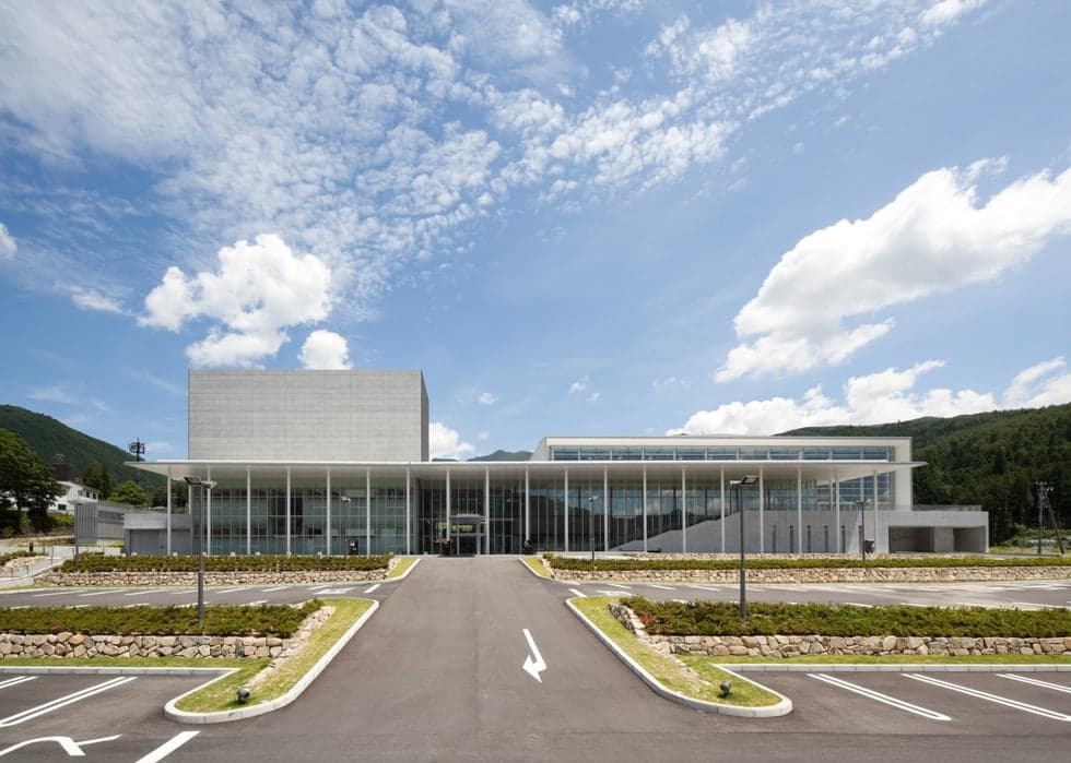 The exterior of the Gero Exchange Hall