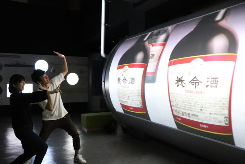 A factory tour that you can enjoy using your five senses. I will introduce you in detail.