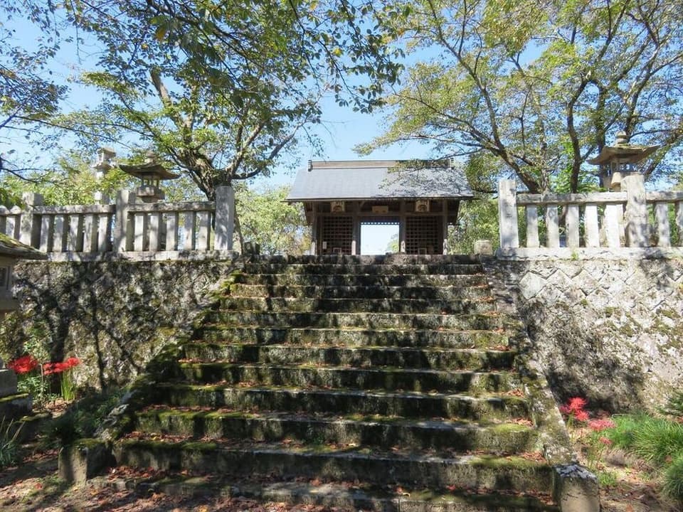 Niomon Gate
