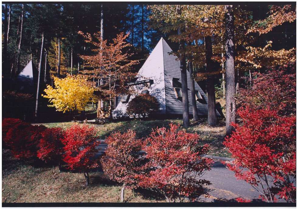 Cabin equipped with air conditioning, unit bath, etc. can be used up to 10 people.