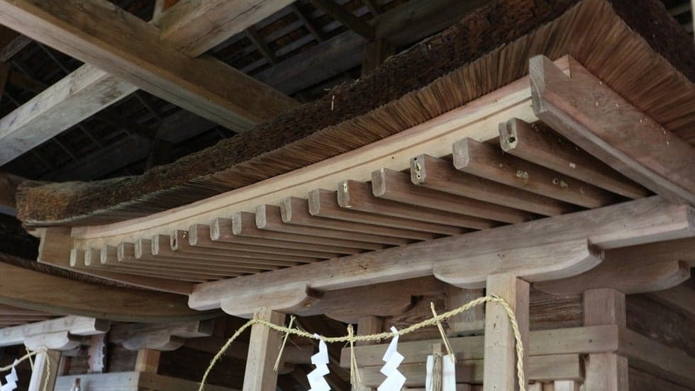 The rafters and cypress bark at Shirayama Shrine