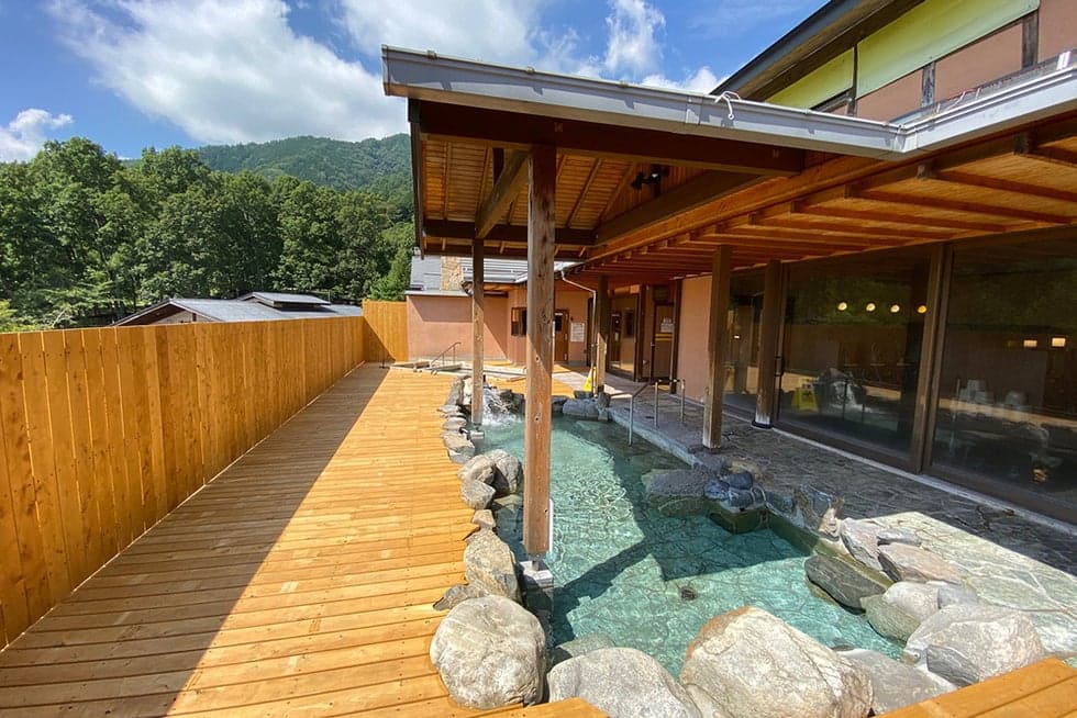 Open-air bath rock bath