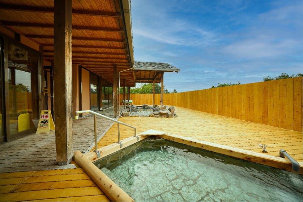 Open-air bath Hinoki bath