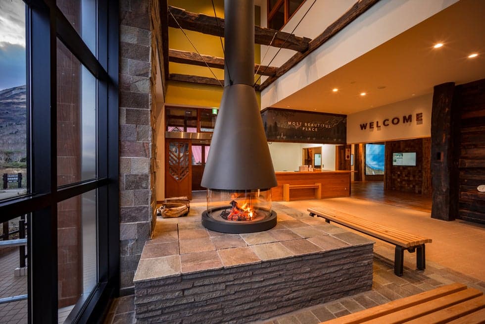 Tsugaike Nature Park Visitor Center (Fireplace)