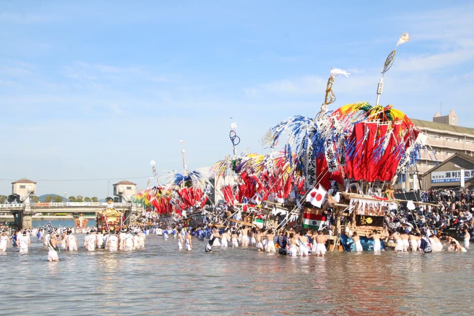 River Crossing Shinto ritual and competition