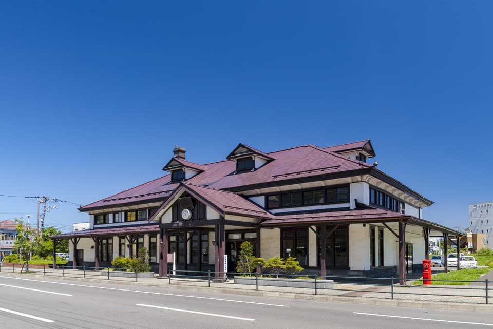 旧室蘭駅舎（室蘭観光協会）