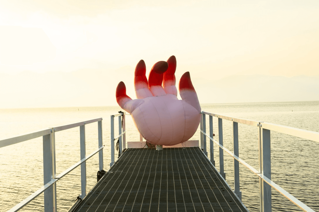 沖島_桟橋_周逸喬