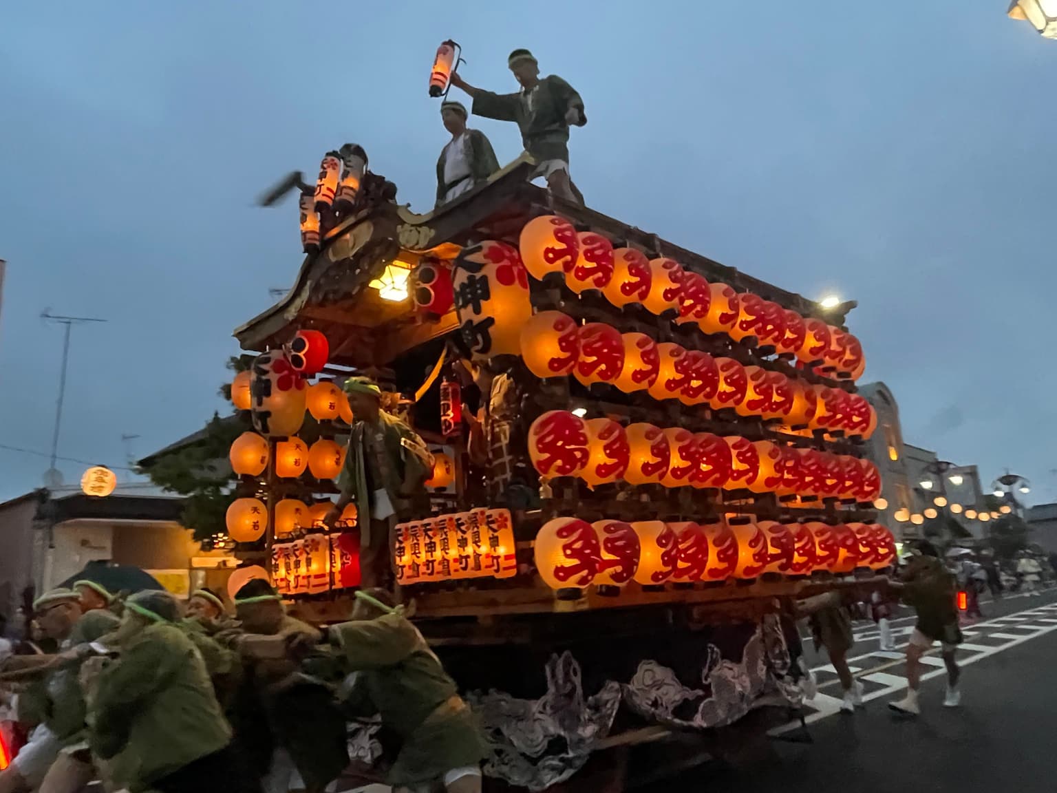 Floats in Tenjin-cho
