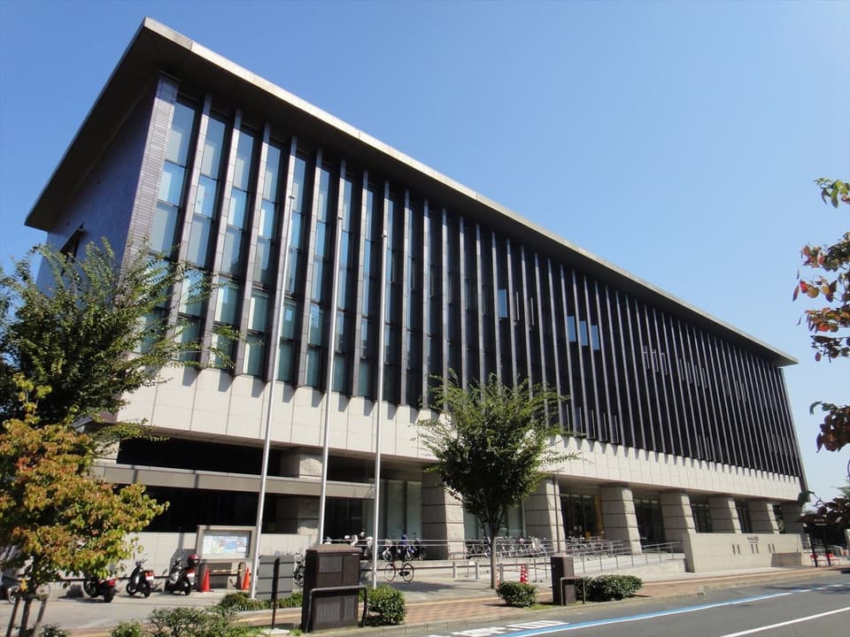 岡山県立図書館