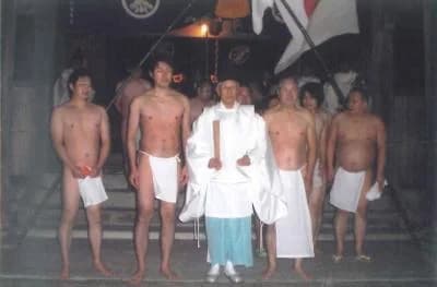 裸参り