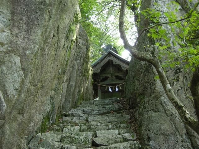 Kotonzan Shrine