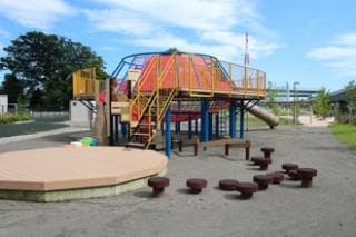 Playground equipment