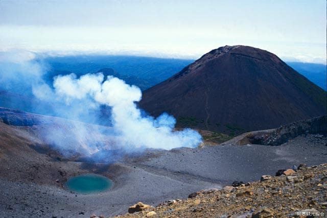 雌阿寒岳・阿寒富士