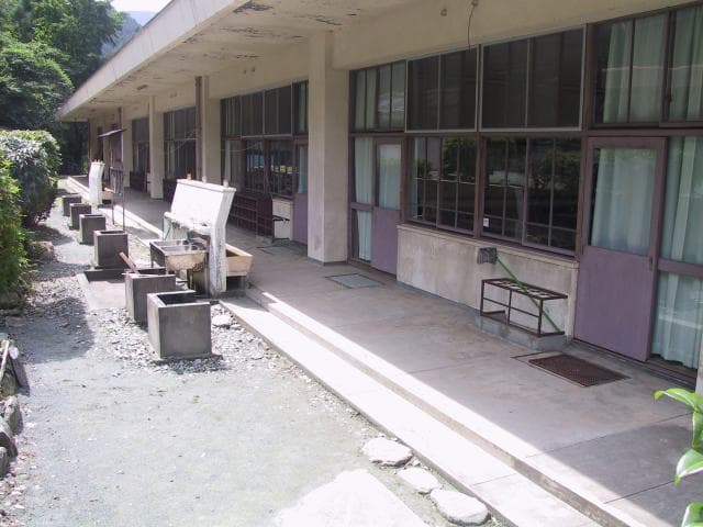 Shiragayama Fureai Village Recreation Center