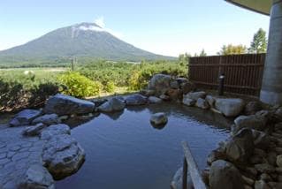 Makari Onsen open-air bath