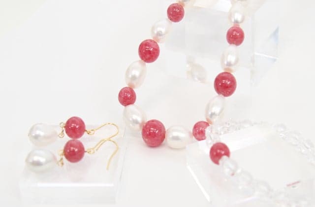 Jewelry made of marine rose