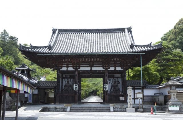 石山寺(東大門)