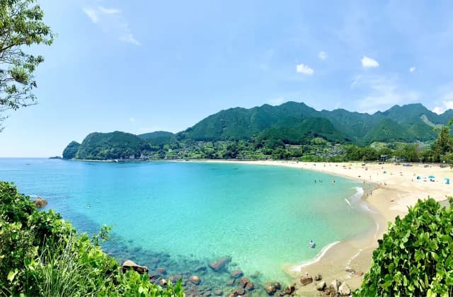 Shinka Beach