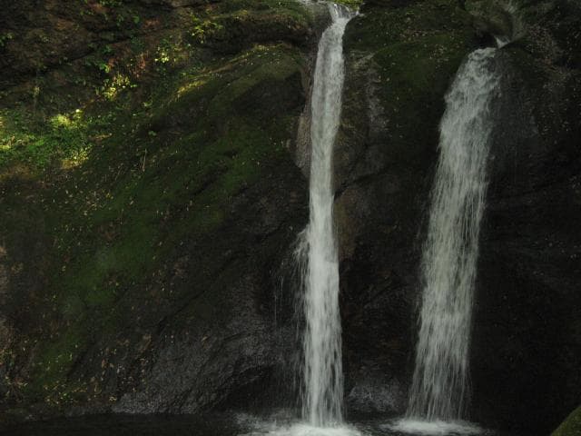 The waterfall at Jabuchi